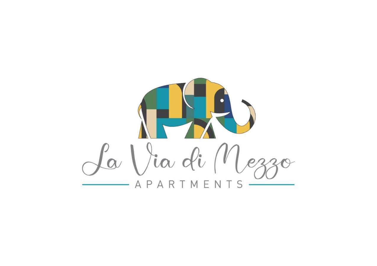 La Via Di Mezzo Apartamento Catânia Exterior foto